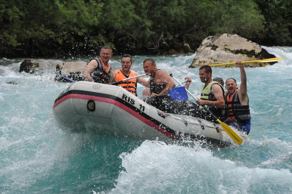 Rafting Camp Tara 87 Hotel Hum Exterior photo